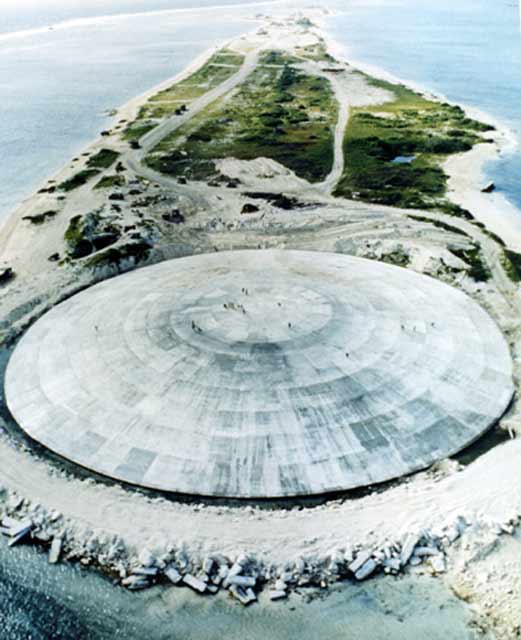 De 'Tombe' op het eiland Runit (bron: Wikipedia)