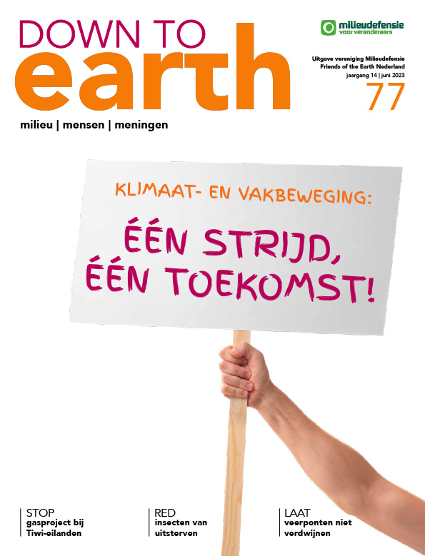 Cover van Down to Earth 77